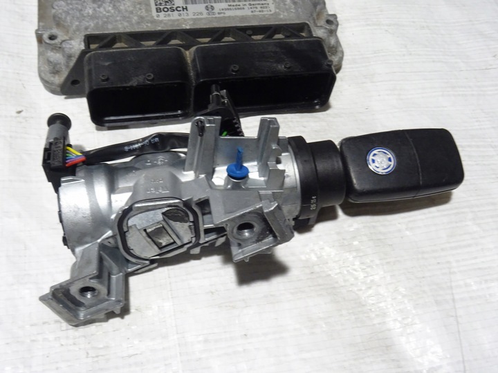 фото №7, Компьютер спидометр набор vw golf v 5 универсал jetta 1.9 tdi bxe 03g906021kh