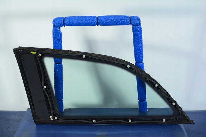 фото №3, Vectra c універсал скло кузовна права 06