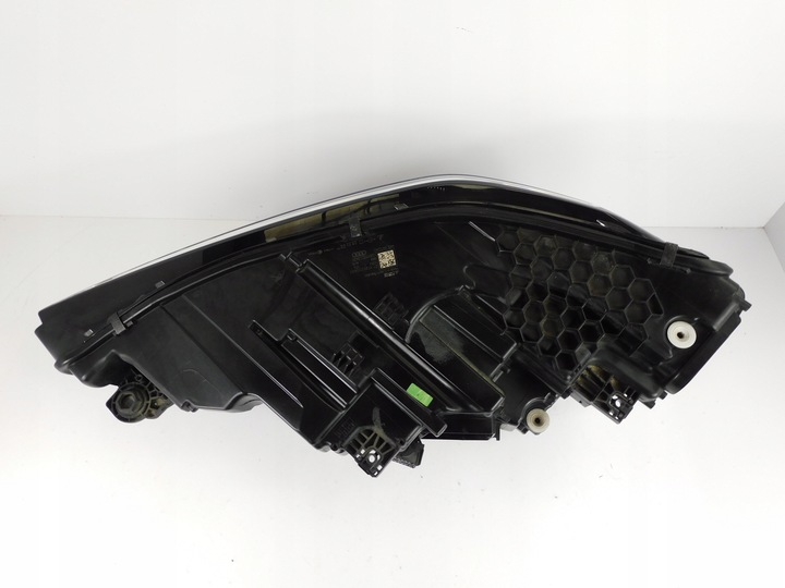 фото №10, Audi e tron 4ke лампа правая полный led 4ke941040 сцепление