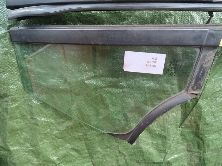 фото №8, Smart fortwo 450 0000846 стекло дверь правая передняя малый