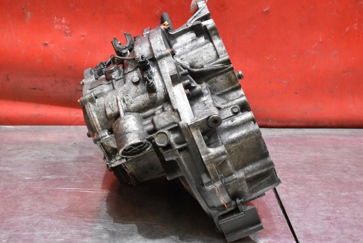 фото №6, Коробка передач коробки передач автомат 30713890 volvo s80 1 i 2.4 d5 163 km 03-06