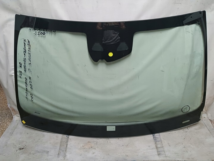 фото №1, Скло передня mercedes c w206 2020- камера датчик odbarwienie оригінал