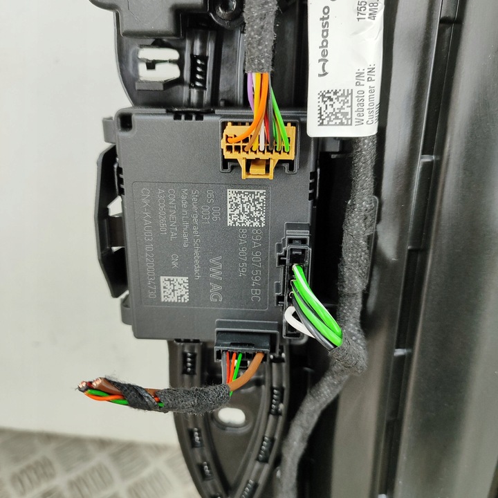 фото №6, Audi q8 2023 люк комплект