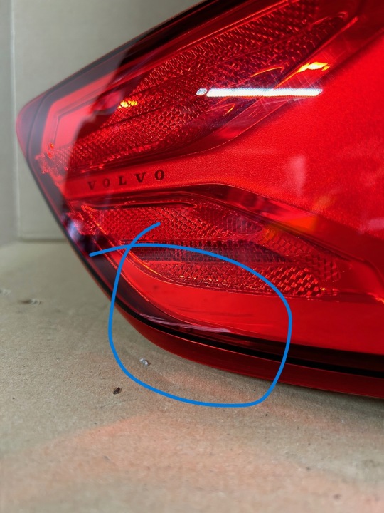 фото №11, Фара левое зад левая задняя led volvo xc40 31446790