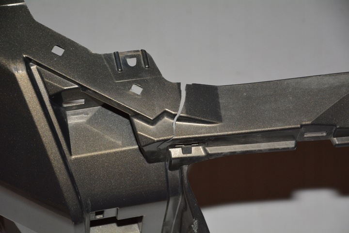 фото №7, Бампер перед toyota hilux двойной cab 4x4 21-2024r