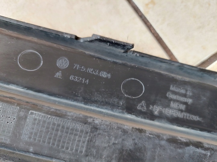 фото №8, Решётка бампера - правая - vw transporter t6