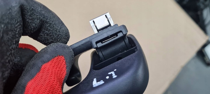 фото №15, Sq8 4m rsq8 q8 ручка стеля ліва лівий зад sline 8w0857607a a4 b9 a5