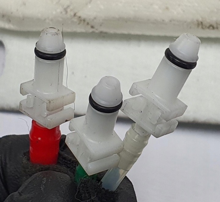 фото №5, Коврик pompowania сиденья правая mercedes w204 a0009102075