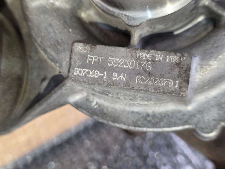 фото №4, Турбокомпресор 55230176 807068-1 1.3 jtd fiat opel alfa romeo
