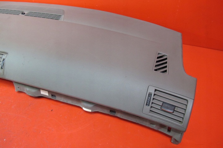 фото №11, Audi a4 b6 8e подушки подушка безопасности панель консоль капот серый ремни датчик kpl