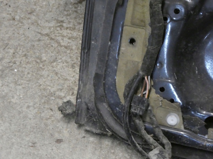 фото №7, Дверь левая левый зад задние mercedes w140