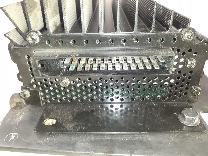 фото №5, Audi a8 d2 усилитель аудио оригинальный