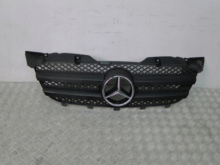 фото №2, Решётка решётка радиатора mercedes sprinter a9068800385