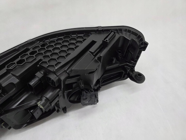 фото №13, Vw touareg iii 3 рестайлінг 18+ лампа права перед повний led matrix eu 761941082h