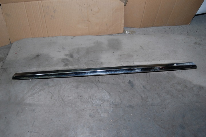 фото №1, Накладка крышки багажника планка w211 универсал хром