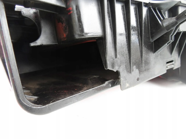 фото №11, Корпус фільтра повітря 30650076 volvo s40 ii v50 2.4b