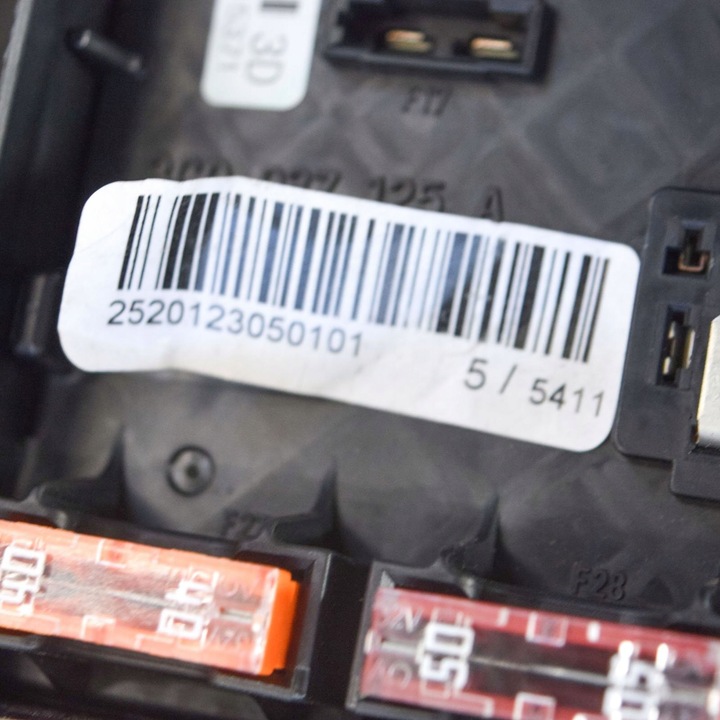 фото №6, Audi q3 8u 2017 коробка предохранителей / комплект