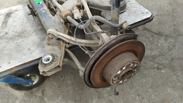 фото №11, Mercedes w207 балка подвешивание зад комплект