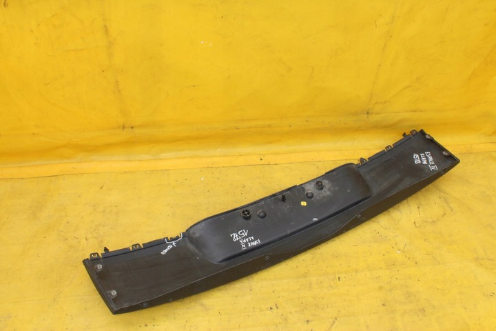 фото №7, Накладка кришки зад renault espace iv 8200007893