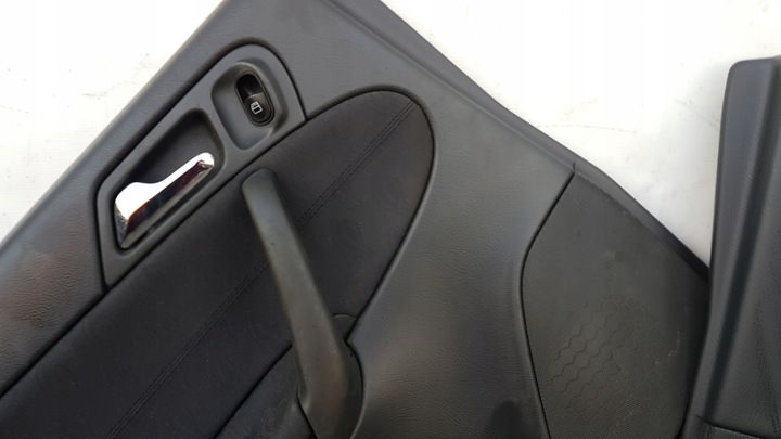 фото №8, Mercedes w203 боковина оббивка праві лівий зад