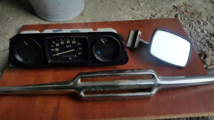 фото №1, Zaporożec решётка приборы