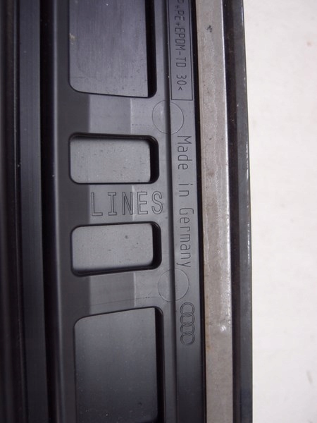 фото №11, Планка дверь правые зад 81a853970b audi q2