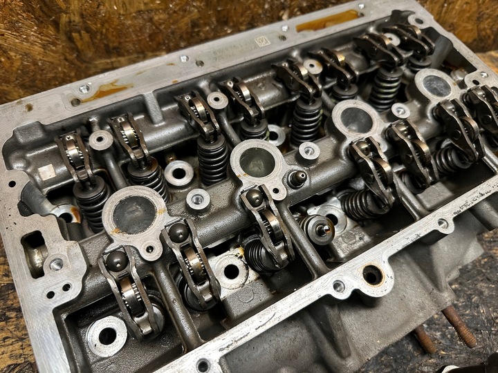 фото №8, Головка крышка валы 1.5 tsi 05e103404f 04e103473dc