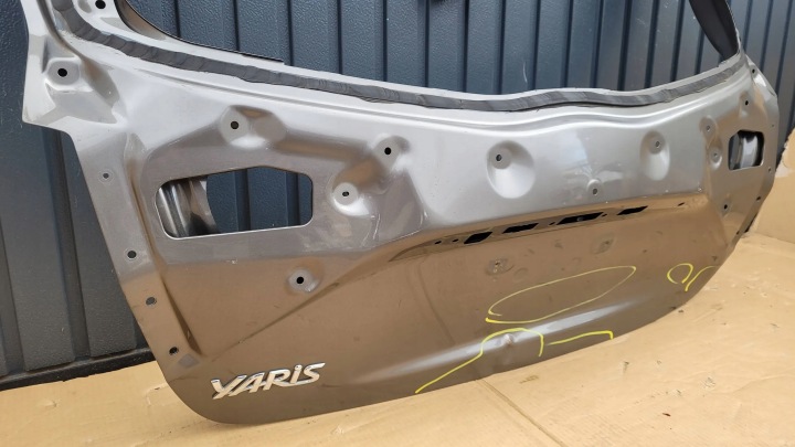 фото №7, Toyota yaris iii 3 рестайлинг 17 крышка крышка багажника зад задняя fv