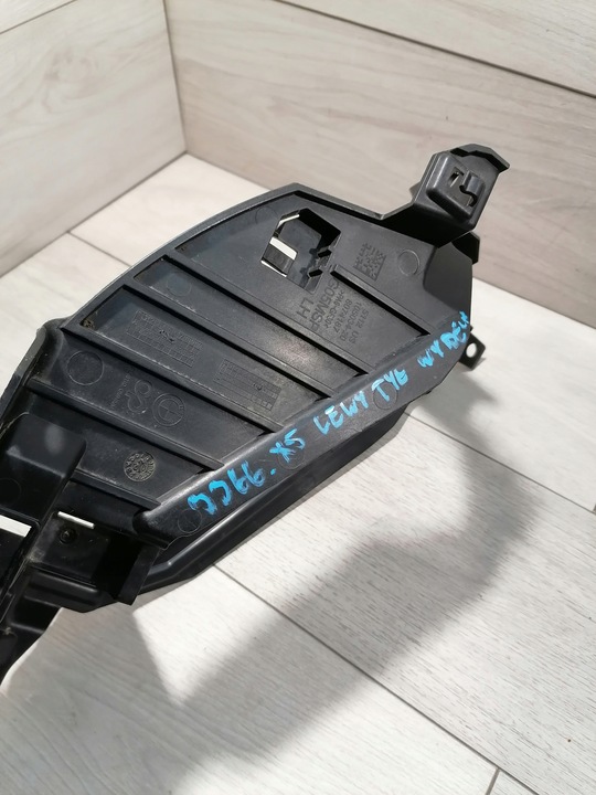 фото №8, Bmw x5 кріплення вихлоп лівий зад 51128074187