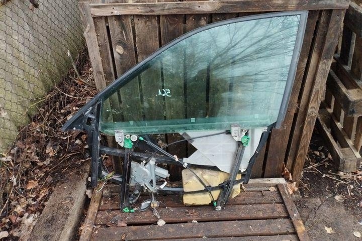 фото №6, Подъемник стекла левых передних дверь audi a4 8d2, b5 8d0837397d 1.6l