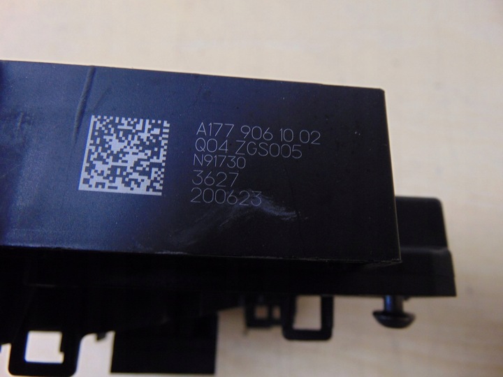 фото №15, Коробка предохранителей pusta новая mercedes w177