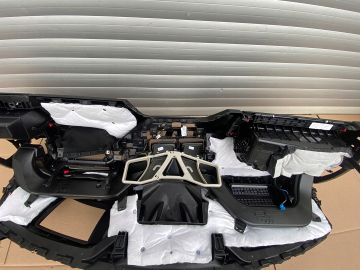 фото №11, Bmw x5 g05 x6 g06 lci рестайлінг торпедо роздавальна консоль head up європа