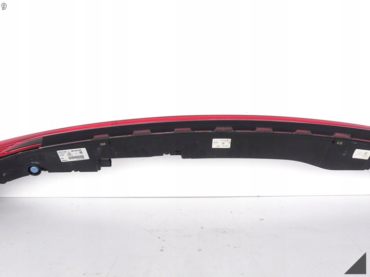 фото №10, Porsche macan 95b рестайлинг 19- led лампа накладка w багажник зад европа повреждённый