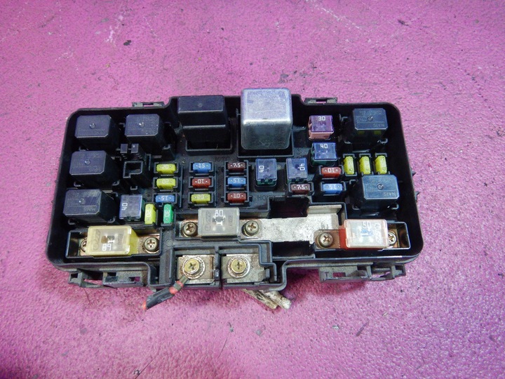 фото №1, Civic viii 8 ufo 2,2 дизель з турбонаддувом з прямим уприскуванням коробка запобіжників s5a-p1 5414050422210402