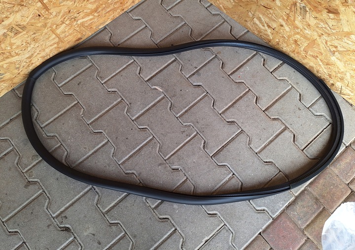 фото №1, Audi a3 8p 5d прокладка дверь правые зад задняя 8p4833721a