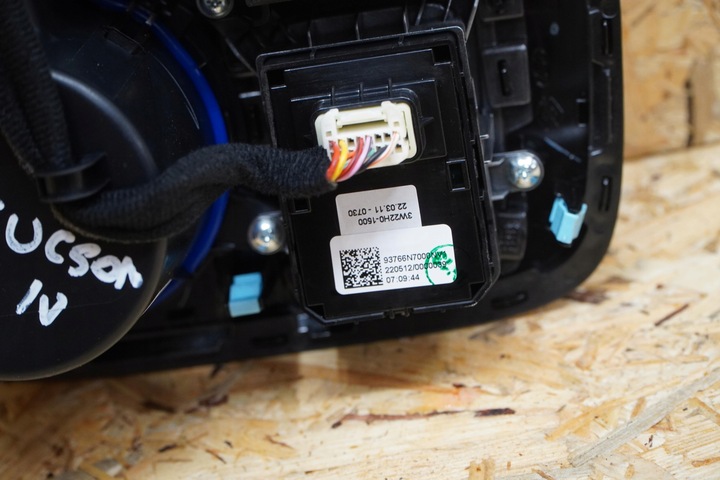 фото №9, Панель тунелю обігріву сидінь 84670-n7100 tucson iv новий 0km оригінал 20-