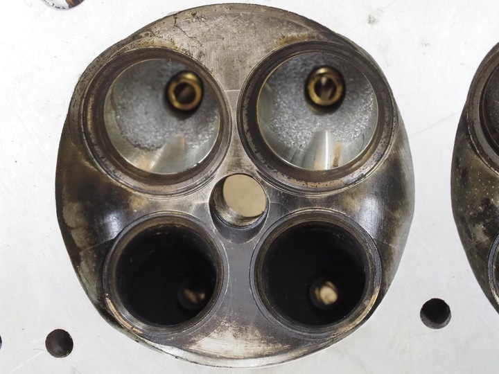 фото №16, Головка двигателя bmw e90 e81 e87 1.6 16v 75059759