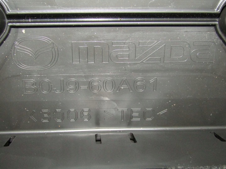 фото №9, Mazda 3 bp iv 21r консоль торпедо раздаточная uk gb b0j8-60a61 b0j9-60381