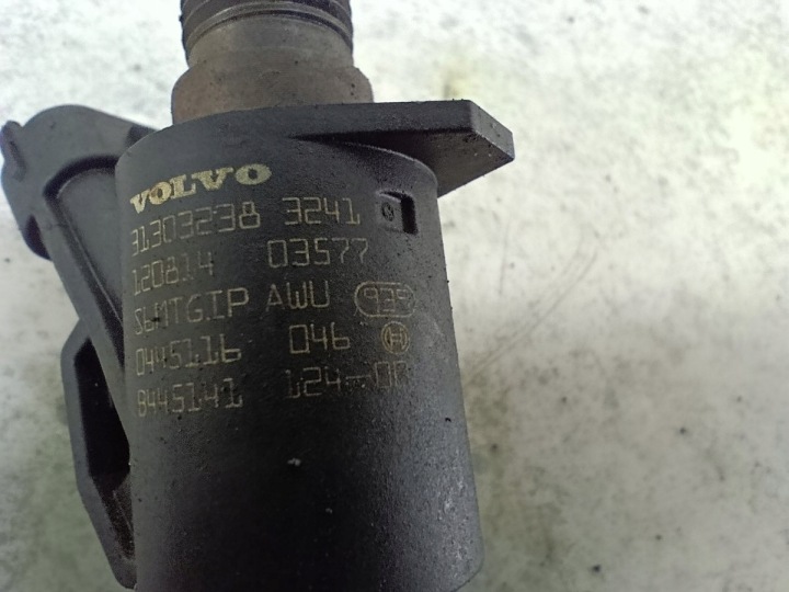фото №8, Инжектор volvo v60 31303238 0445116046 bosch 2.0 d3