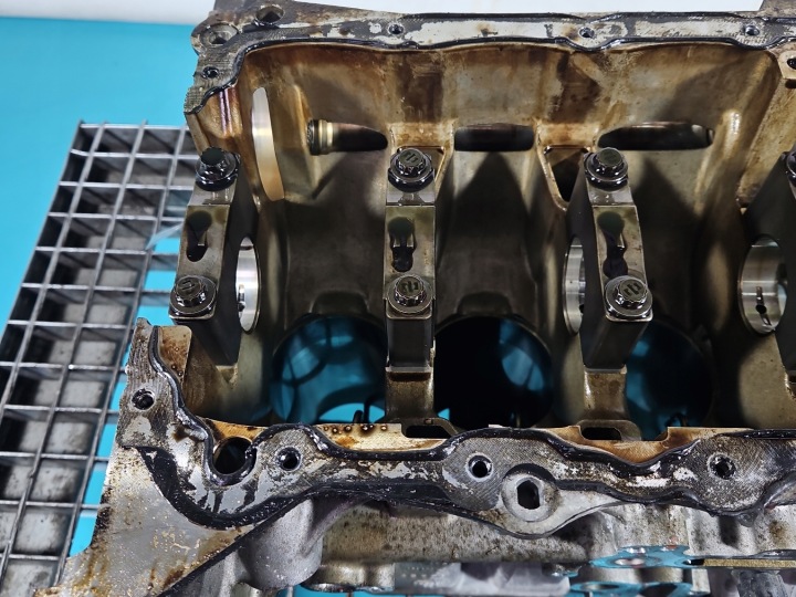 фото №13, Блок двигателя peugeot 2008 i hn05 1.2 b 12v