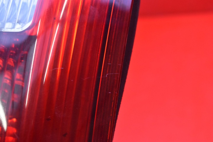 фото №12, Лампа права зад задня 30698921 volvo v50 03-11