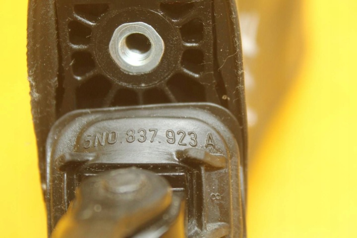 фото №11, Обмежувач двері праві ліві перед vw golf vii seat skoda 5n0837923a nr3524