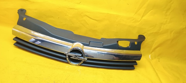 фото №9, Решётка решётка перед opel astra h iii 13241967 04-08r