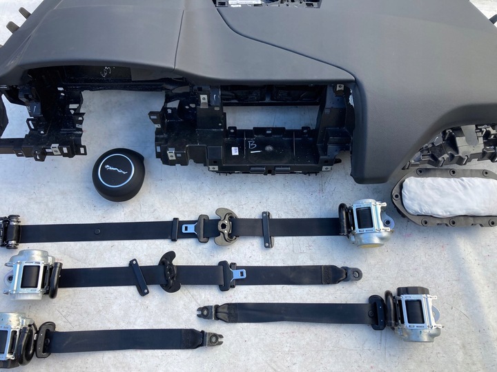 фото №6, Jaguar i-pace панель капот консоль подушки ремені