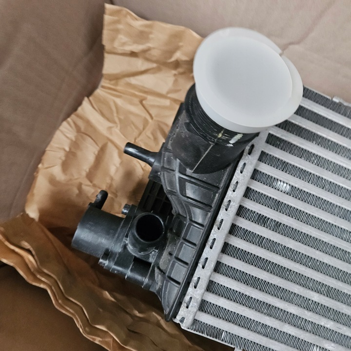 фото №6, Інтеркулер tucson iv sportage 1.6 t-gdi гібрид 282702m400 28270-2m400