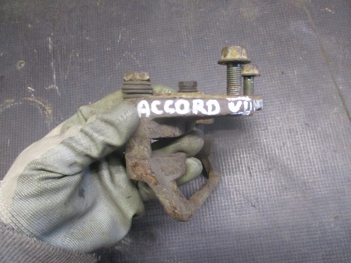 фото №6, Скоба зад honda accord vii 02-08r.