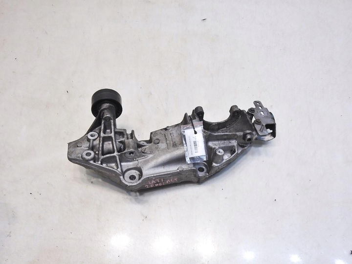 фото №6, Лапи основание генератора renault latitude 2.0 dci 117103585r