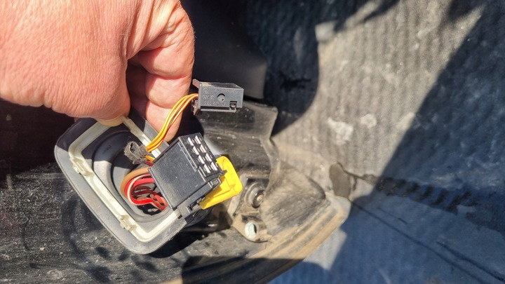 фото №12, Двері праві перед передні octavia ii універсал 9910