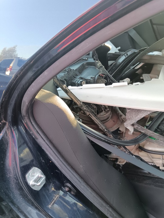 фото №12, Toyota avensis t25 sedan hb універсал прокладка двері ліва права перед зад