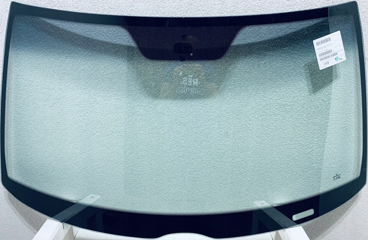 фото №1, Стекло лобовое mercedes c w202 1995-2000 датчик